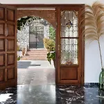 B&B Botanica 3*
